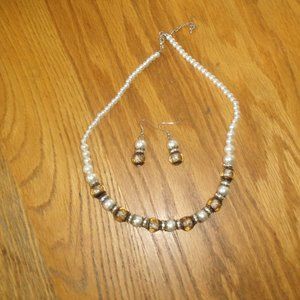 Necklace pierced earrings set silver tone pearls glitter glass rhinestones